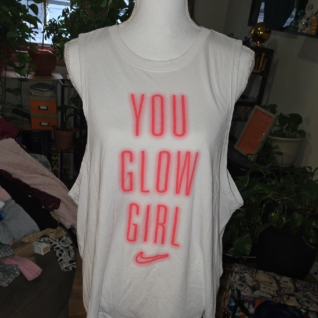 Nwot Nike White Tank With Neon Pink Graphic